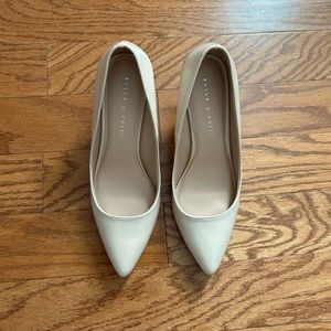 Kelly & Katie Nude Tessa Pump